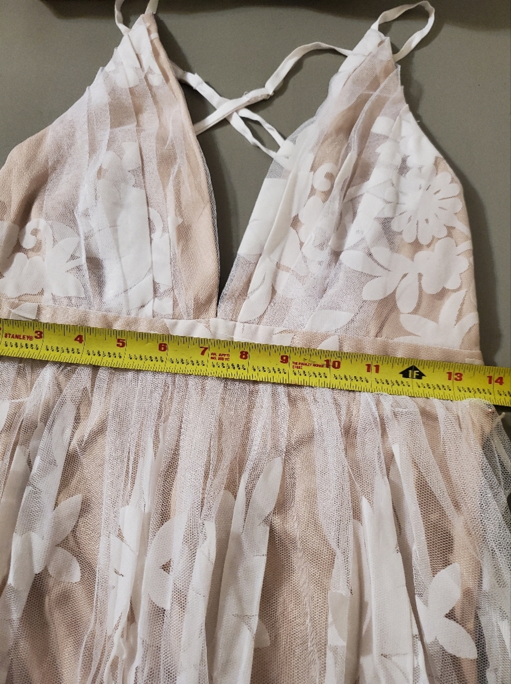 Elegant V-Neck White Lace Overlay Maxi Dress Nude - Picture 9 of 9